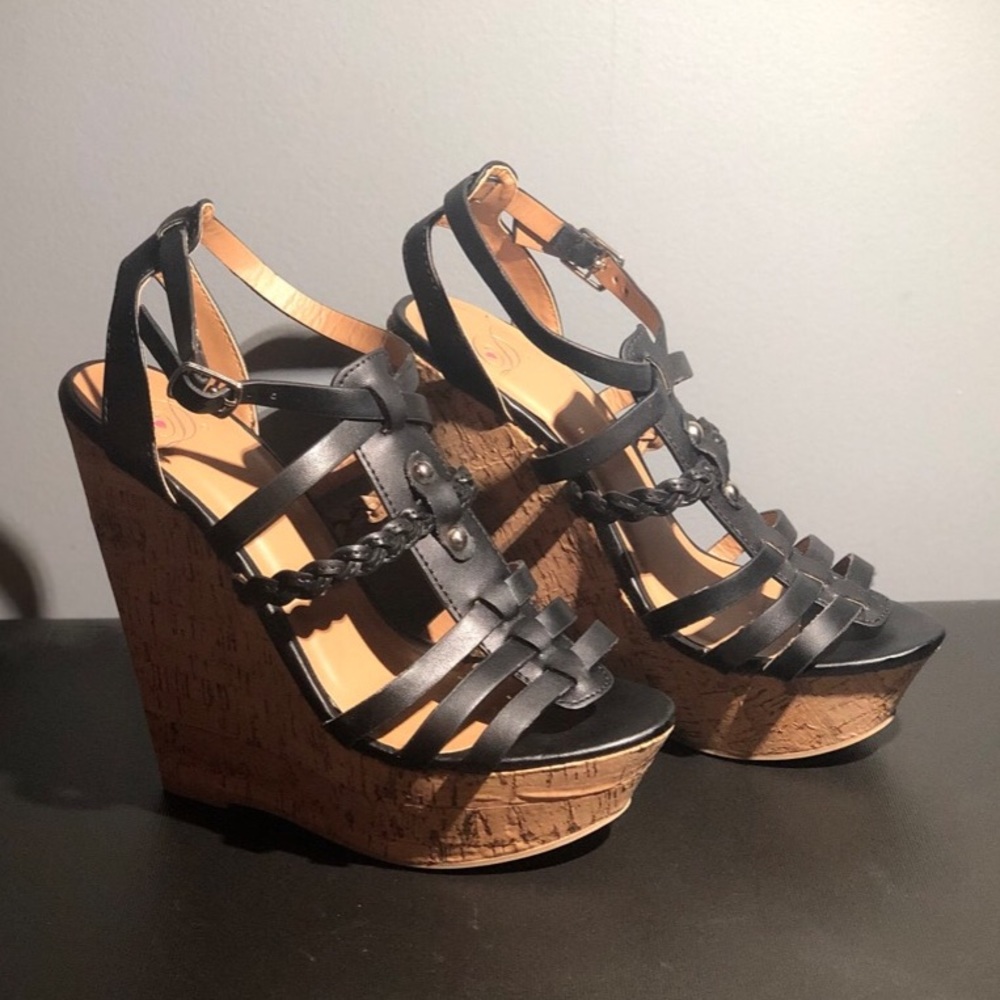 Black and Cork wedges